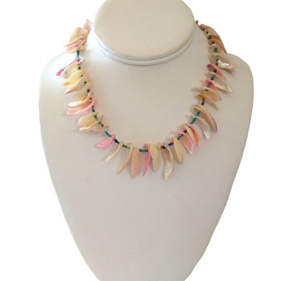 Vtg 80s Pastel Shell Necklace Chunky Mother Of Pearl Seashell Beach Coastal. - Picture 9 of 16